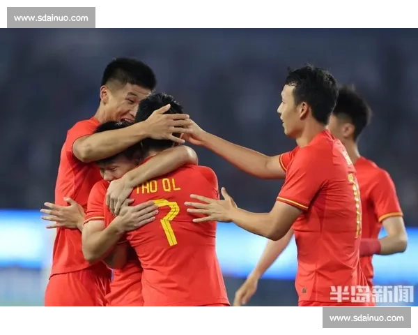 国足对阵卡塔尔下半场风云变幻攻防博弈引热议球迷关注度拉满